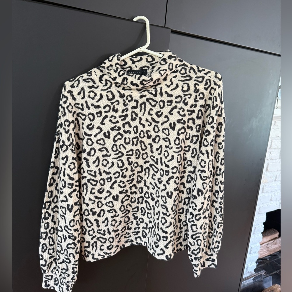 Leopard Print Cozy Turtleneck Sweater - Black on Cream